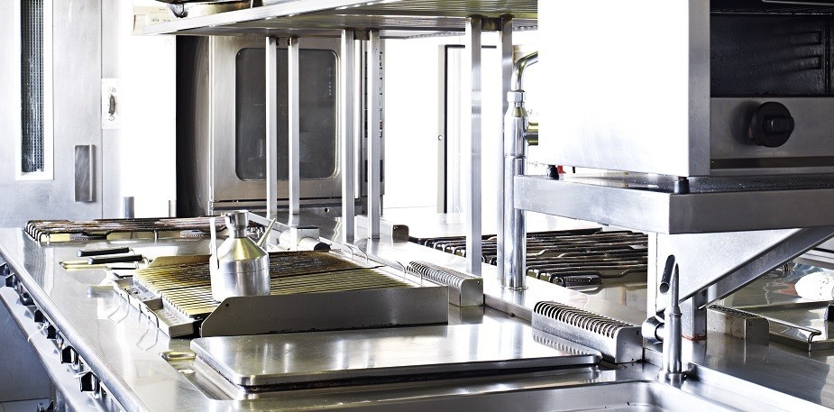 Equipamiento de cocina y gestión de ingredientes