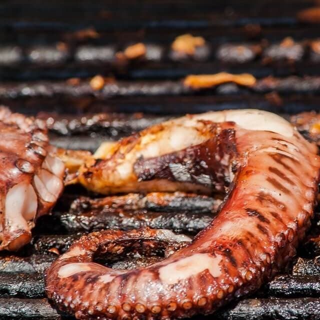 Tapas con madera, humo y fuego