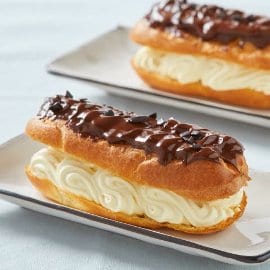 Eclair relleno de Tiramisú Eclair relleno de Tiramisú