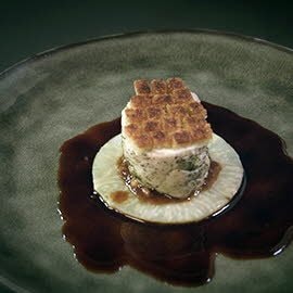 Palet de mollejas de ternera y apio con hierbas aromáticas