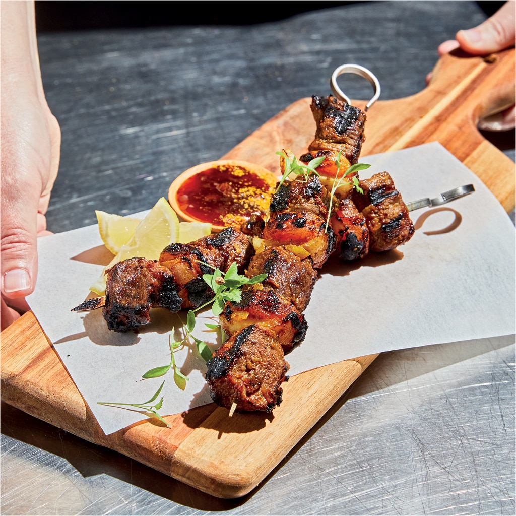 Sosaties de cordero sudafricano con albaricoque