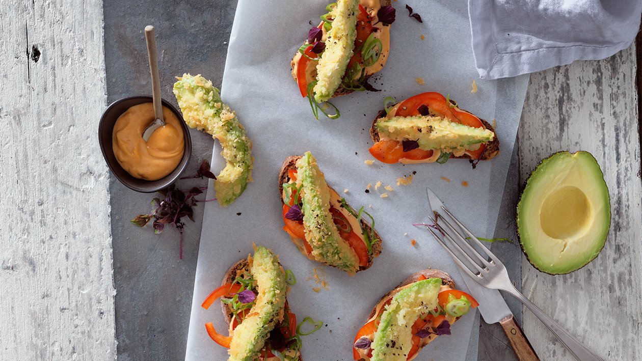 Aguacates fritos con mayonesa de curry rojo – - Receta - UFS