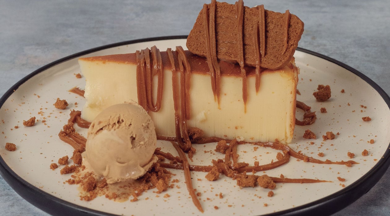 Tarta de queso vasca con helado de caramelo salado – - Receta - UFS