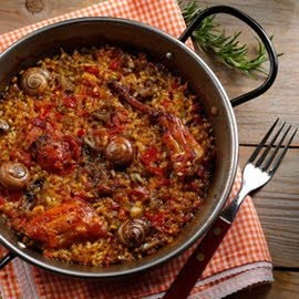 Arroz socarrat de conejo y caracoles Arroz socarrat de conejo y caracoles