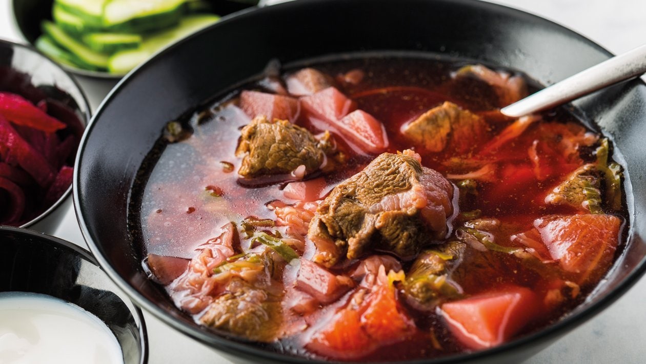Borsch caliente de ternera – - Receta - UFS