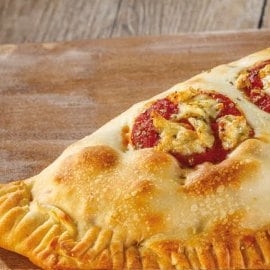 Calzone boloñesa Calzone boloñesa