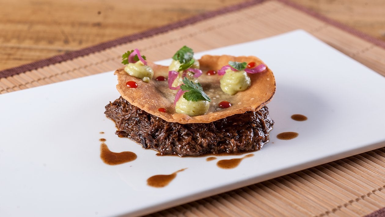 Carrillera de ternera guisada con tortilla de maíz y guacamole – - Receta - UFS