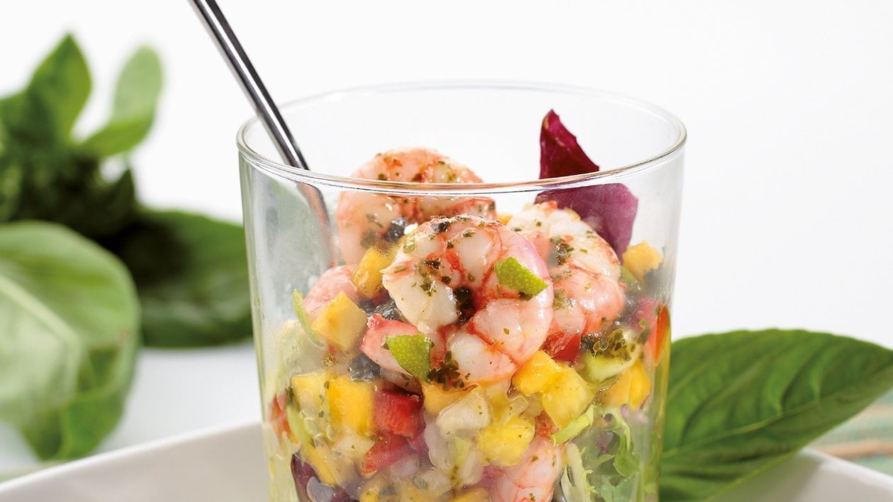 Cocktail fresco de gambas, hortalizas y frutas al basílico – - Receta - UFS