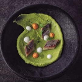 Cremoso de aguacate y leche de coco con arenque ahumado Cremoso de aguacate y leche de coco con arenque ahumado