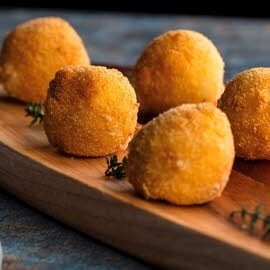 Croquetas de jamón pollo y huevo Croquetas de jamón pollo y huevo