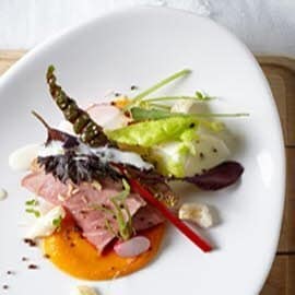 Ensalada fresca de verduritas y roastbeef