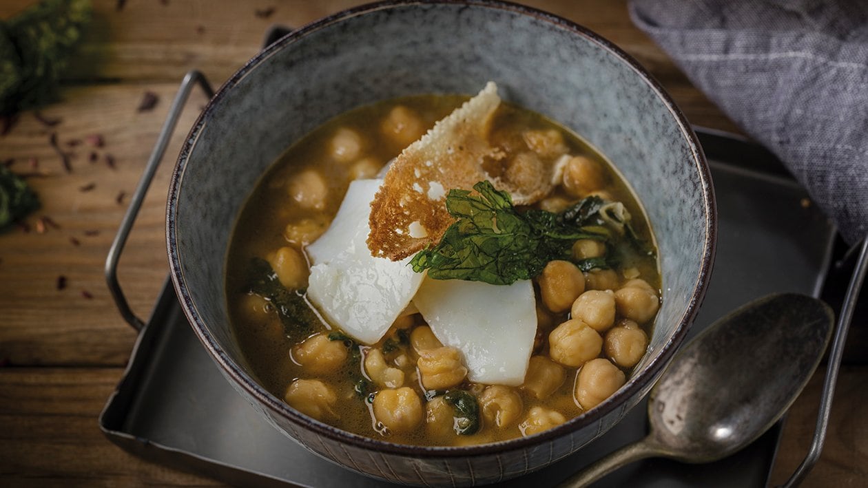 Estofado de garbanzos, espinacas y bacalao confitado con su pil pil – - Receta - UFS