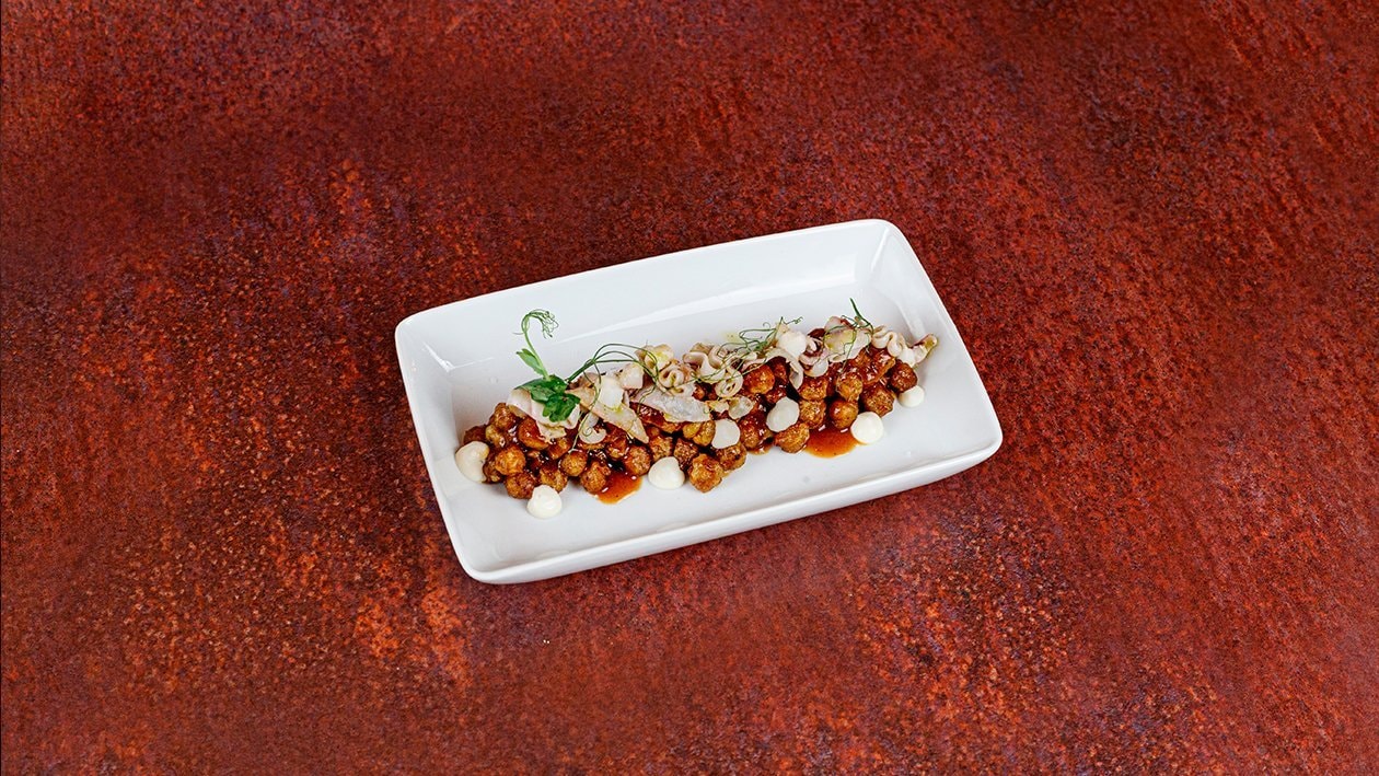 Garbanzos salteados con fondo de marisco y tallarines de calamar – - Receta - UFS