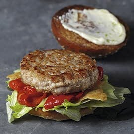 Hamburguesa de pollo con salsa de lima Hamburguesa de pollo con salsa de lima