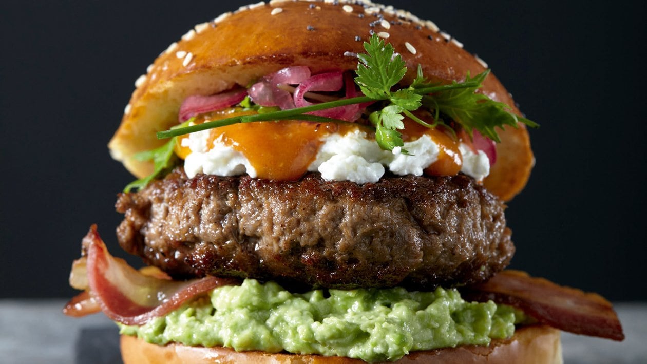 Hamburguesa de ternera con aguacate y queso de cabra – - Receta - UFS