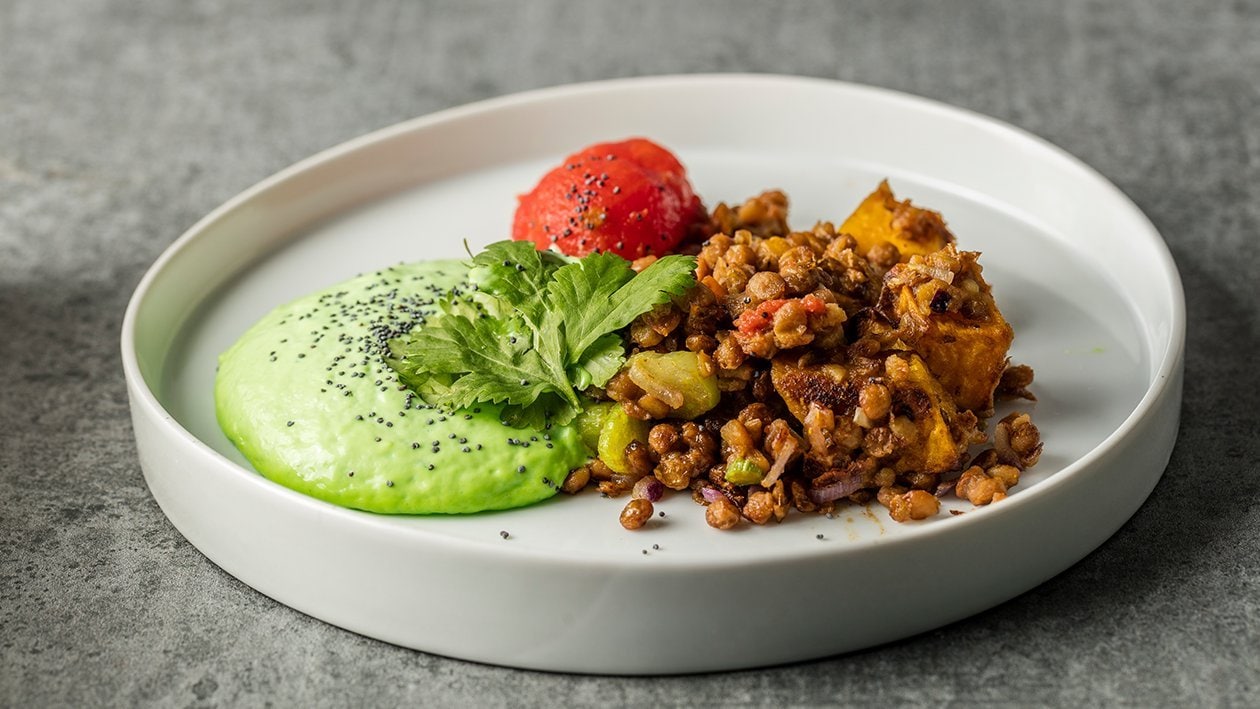 Legumbres ratatouille, tomate agripicante y crema fría de cilantro – - Receta - UFS