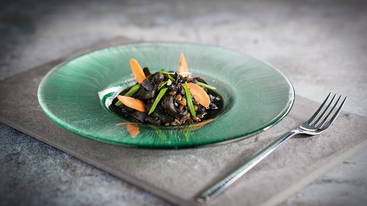 Lentejas negras con guiso de calamar con caldo de Knorr – - Receta - UFS Lentejas negras con guiso de calamar con caldo de Knorr – - Receta - UFS
