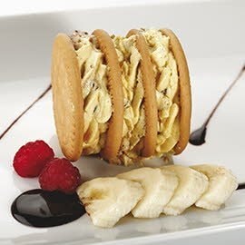 Milhojas de galleta con plátano y chocolate Milhojas de galleta con plátano y chocolate