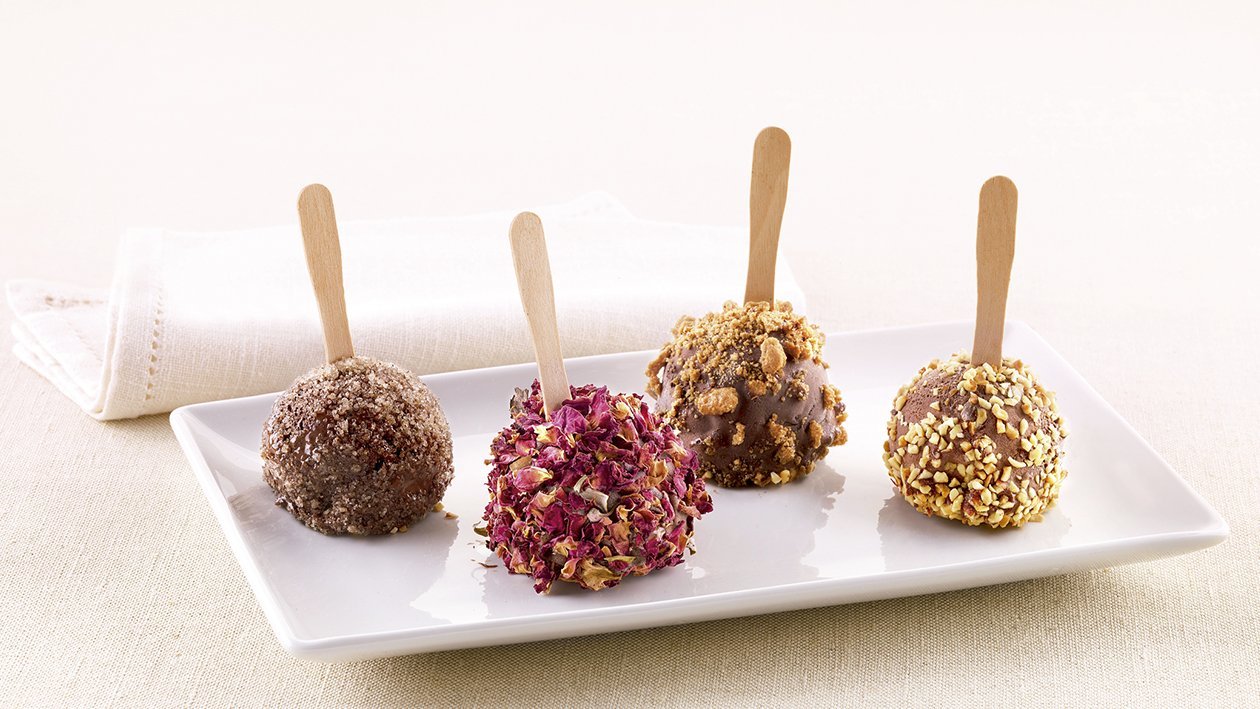 Palito de mousse con chocolate con almendra triturada y sirope de caramelo – - Receta - UFS Palito de mousse con chocolate con almendra triturada y sirope de caramelo – - Receta - UFS