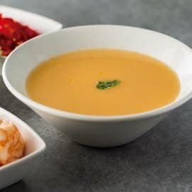 Sopa thai de marisco Sopa thai de marisco