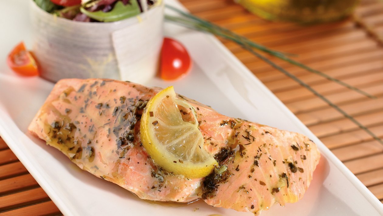Suprema de salmón marinado con limón y finas hierbas – - Receta - UFS Suprema de salmón marinado con limón y finas hierbas – - Receta - UFS