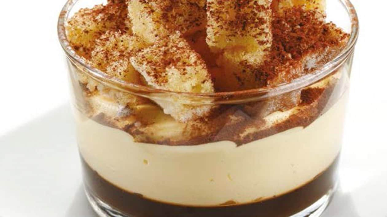 Tiramisú con gelatina de café y dados de bizcocho al cacao – - Receta - UFS