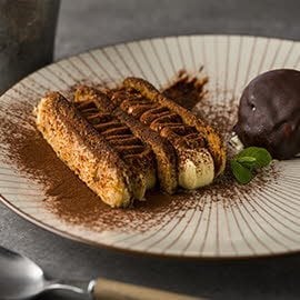 Tiramisú de cacao blanco con chocolate crujiente Tiramisú de cacao blanco con chocolate crujiente