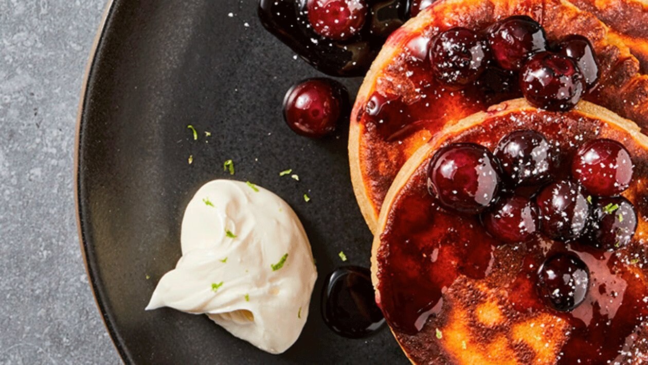 Tortitas de trigo sarraceno con sirope de arce y arándanos – - Receta - UFS Tortitas de trigo sarraceno con sirope de arce y arándanos – - Receta - UFS