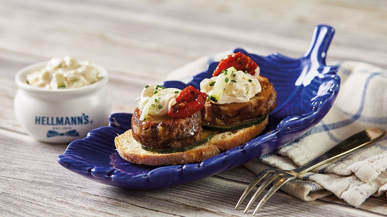 Tosta de cordero con mayonesa de Tzatziki – - Receta - UFS