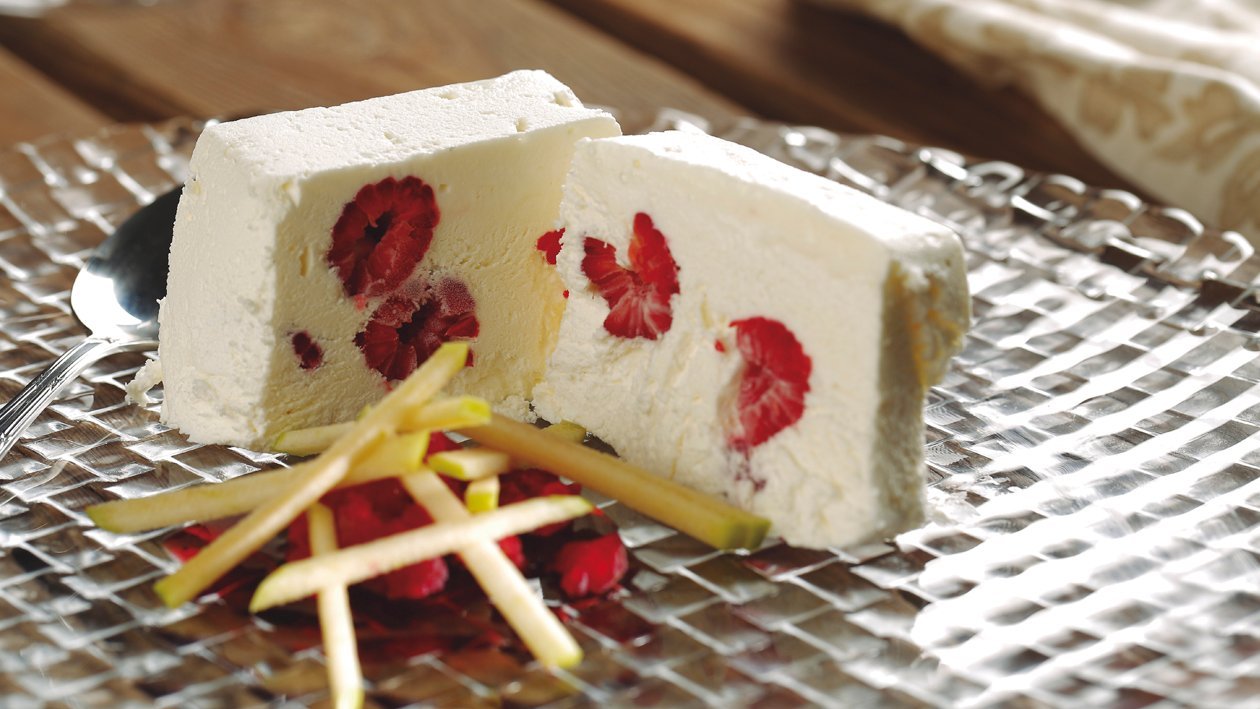 Turrón congelado de yogurt con frambuesas y frutas maceradas – - Receta - UFS Turrón congelado de yogurt con frambuesas y frutas maceradas – - Receta - UFS