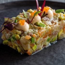 Tártar de txitxarro, aguacate y mayonesa de cítricos Tártar de txitxarro, aguacate y mayonesa de cítricos