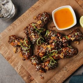 Alitas de pollo al curry ahumado receta