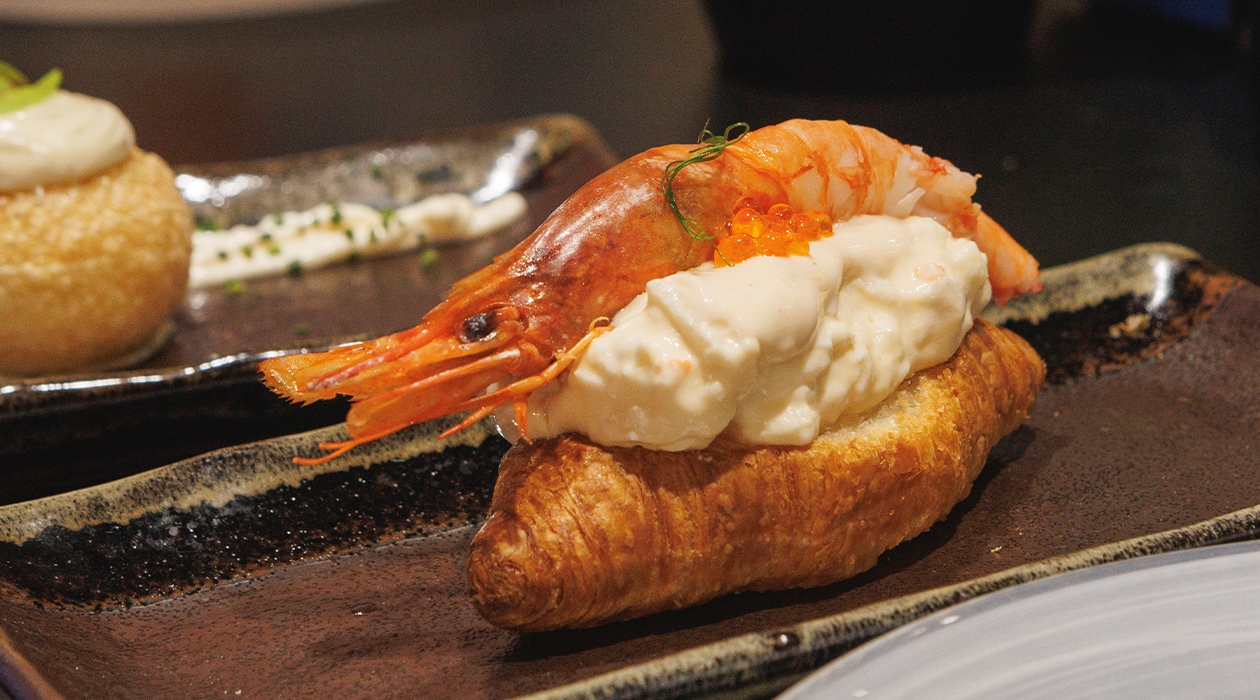 Croissant de ensaladilla de cangrejo y gamba roja – - Receta - UFS