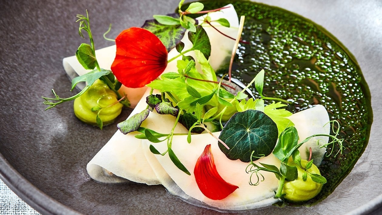 Colinabo con atún, aguacate, manzana verde y apio – - Receta - UFS