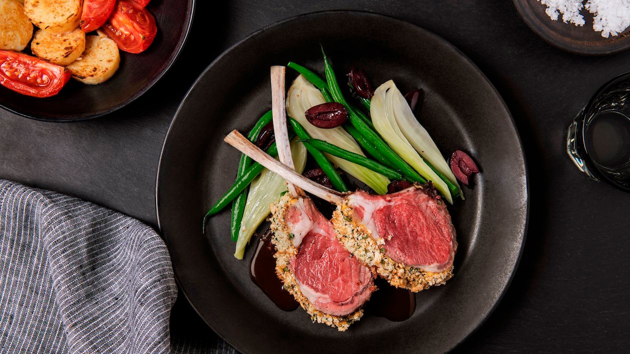 Costillar de cordero galés en costra de hierbas y Dijon – - Receta - UFS