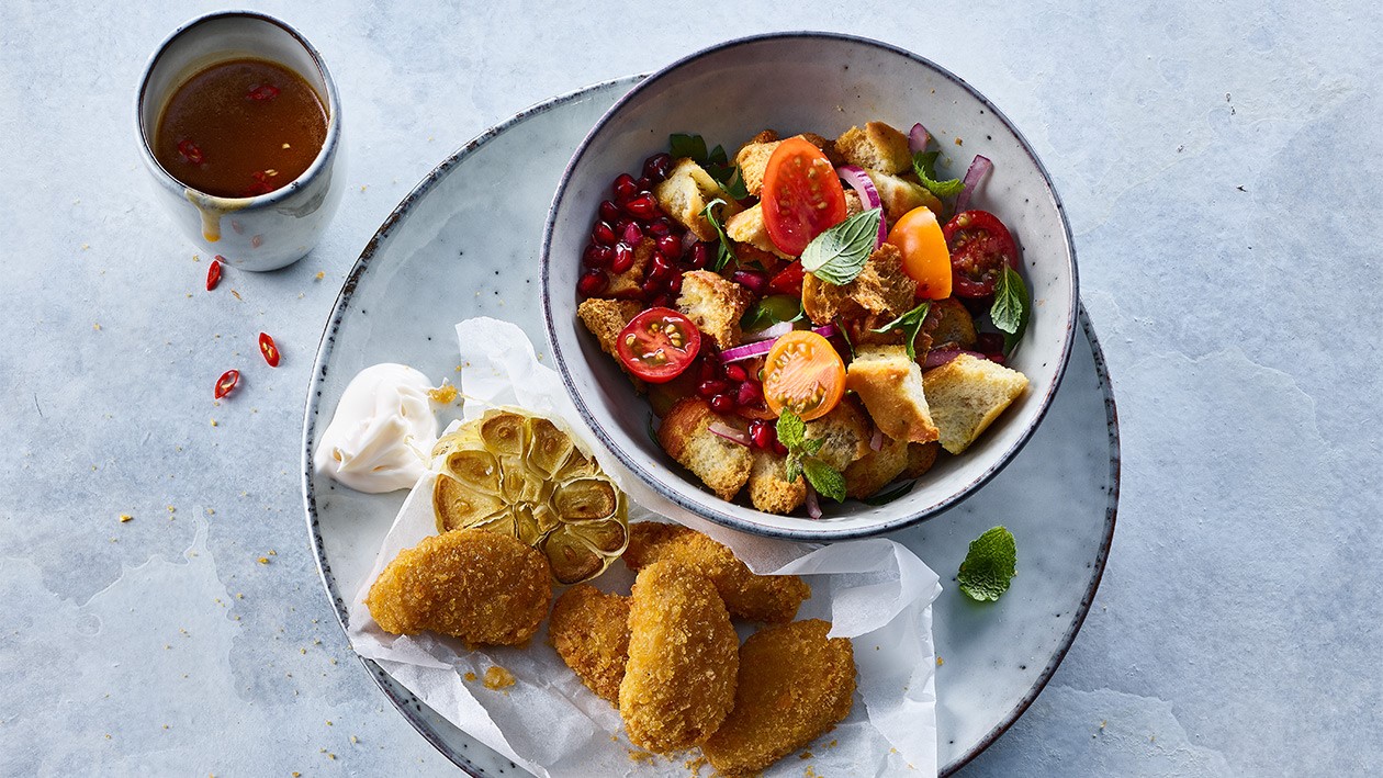 Ensalada de pan, tomate y granada con Nopollo troceado – - Receta - UFS