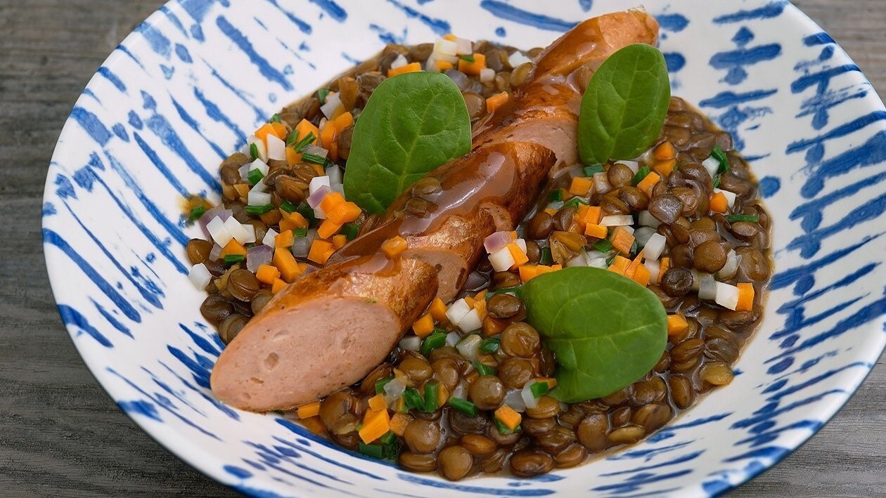 Guiso de lentejas con embutido ahumado vegetariano – - Receta - UFS Guiso de lentejas con embutido ahumado vegetariano – - Receta - UFS
