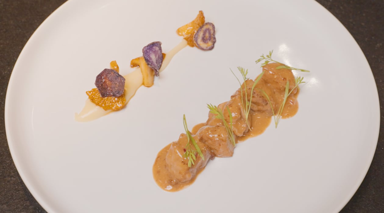 Molleja de ternera Strogonoff con cremoso de patata y setas – - Receta - UFS Molleja de ternera Strogonoff con cremoso de patata y setas – - Receta - UFS