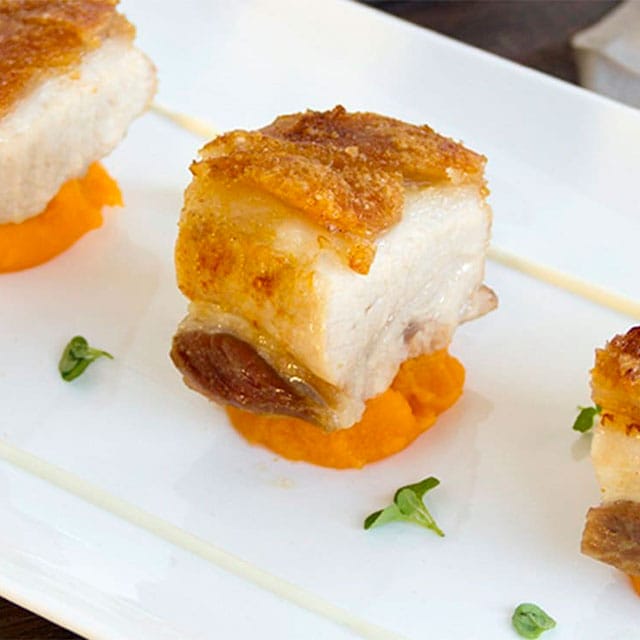 Panceta de cerdo con boniato y kumquat Panceta de cerdo con boniato y kumquat
