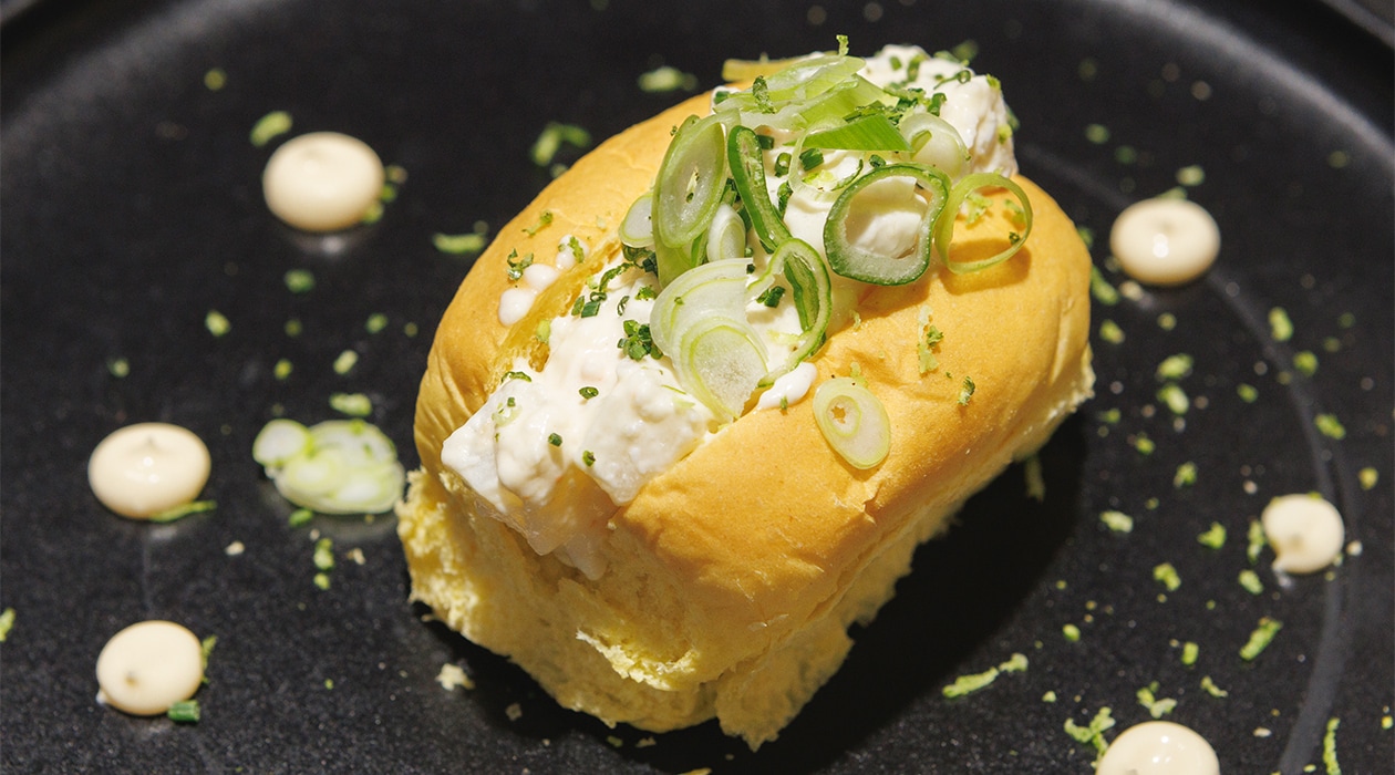 Roll de ensaladilla de atún, mayonesa ahumada y ralladura de lima – - Receta - UFS