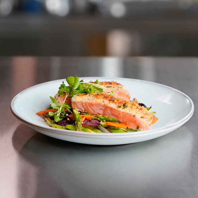 Salmón al horno crujiente