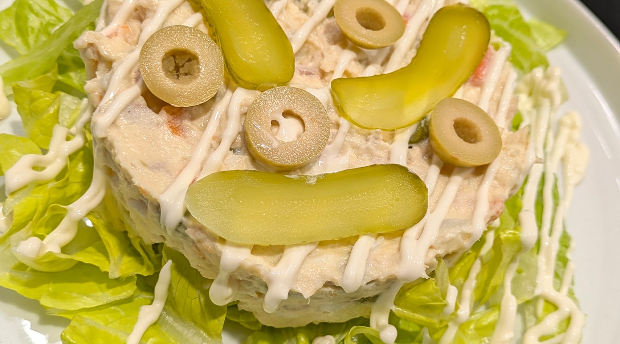 Timbal de ensaladilla de atún y encurtidos – - Receta - UFS