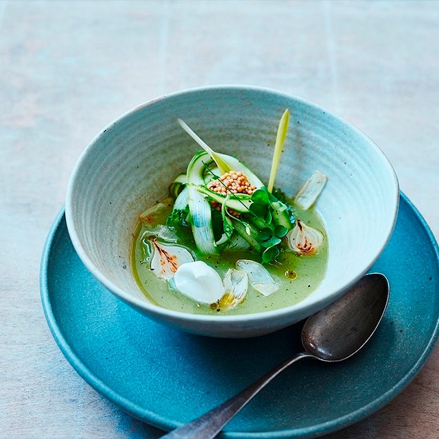 Vichyssoise de espárragos francesa Vichyssoise de espárragos francesa
