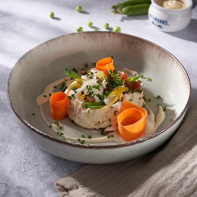 Ensaladilla rusa con tartar de atún y mayonesa Hellmman’s cítrica Ensaladilla rusa con tartar de atún y mayonesa Hellmman’s cítrica