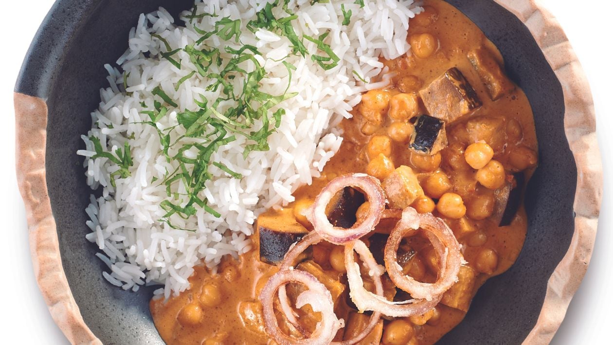 Garbanzos al curry con crujiente de cebolla – – Receta UFS