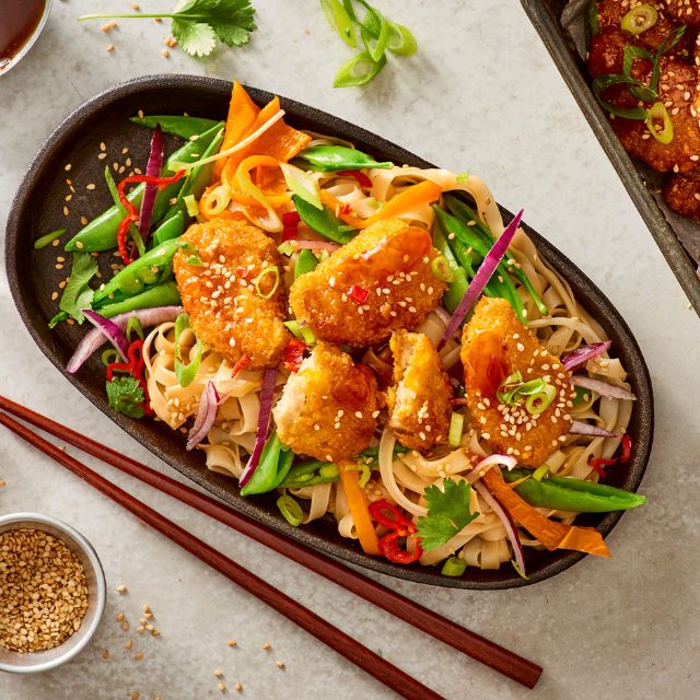 Nuggets de Nopollo con noodles veganos Nuggets de Nopollo con noodles veganos