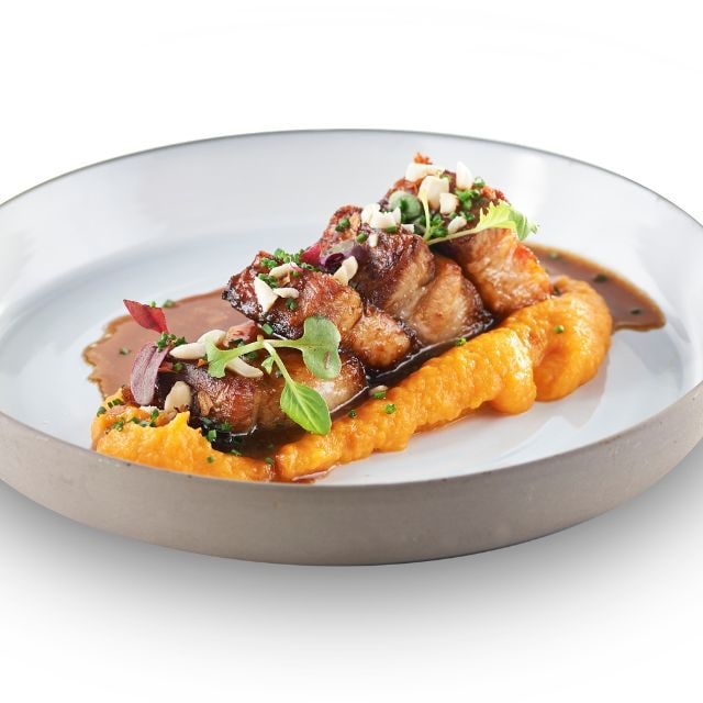 Panceta ibérica asada a baja temperatura con vermut y calabaza Panceta ibérica asada a baja temperatura con vermut y calabaza