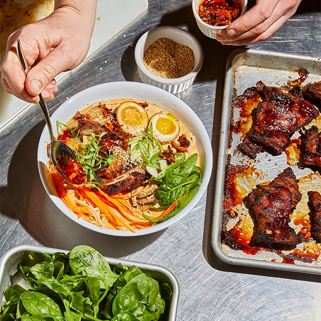 Ramen cremoso y picante con pollo Char Siu