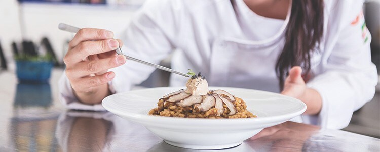 Arroz cremoso de presa ibérica y shiitake con mayonesa de foie - Ganador Mejores Arroces 2017 Arroz cremoso de presa ibérica y shiitake con mayonesa de foie - Ganador Mejores Arroces 2017