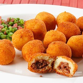 Bombas de patatas rellenas de carne Bombas de patatas rellenas de carne